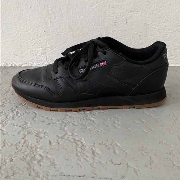 Reebok Shoes - Reebok Black Leather Sneakers